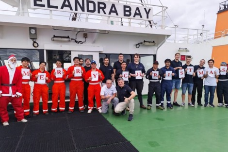 Merry Christmas from #TeamLSC on board Elandra Bay! Super creative Christmas table!