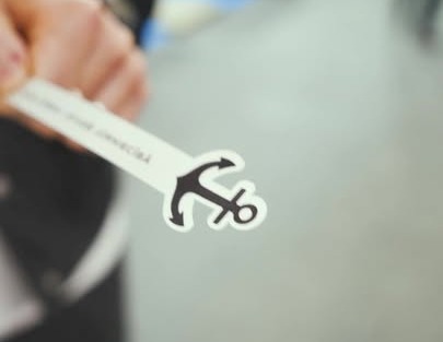 Šogad “Skola 2026” gaisā virmo panākumu aromāts. To sauc “Eau de Kapteinis” . Jānis…